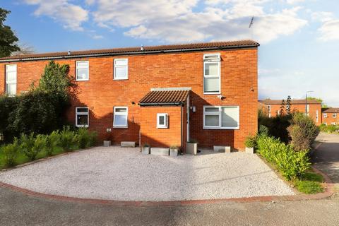 3 bedroom semi-detached house for sale, Hopton Road, Stevenage, Hertfordshire, SG1