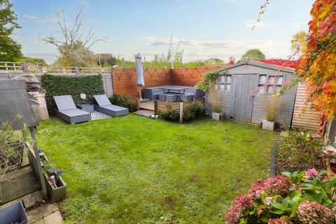 3 bedroom semi-detached house for sale, Hopton Road, Stevenage, Hertfordshire, SG1