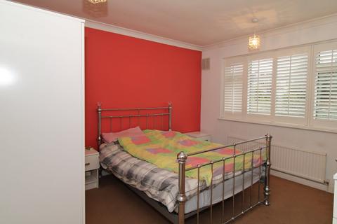 29 The Crescent, West Wickham, BR4 0HB