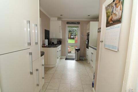 29 The Crescent, West Wickham, BR4 0HB