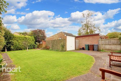 2 bedroom detached bungalow for sale, Woodchurch Road, ASHFORD