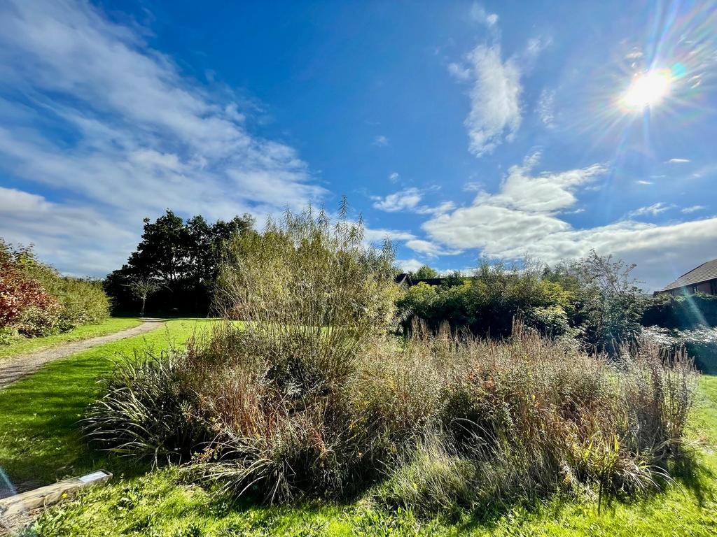 Irving Dale, Old Farm Park, Milton... 5 bed detached house for sale £