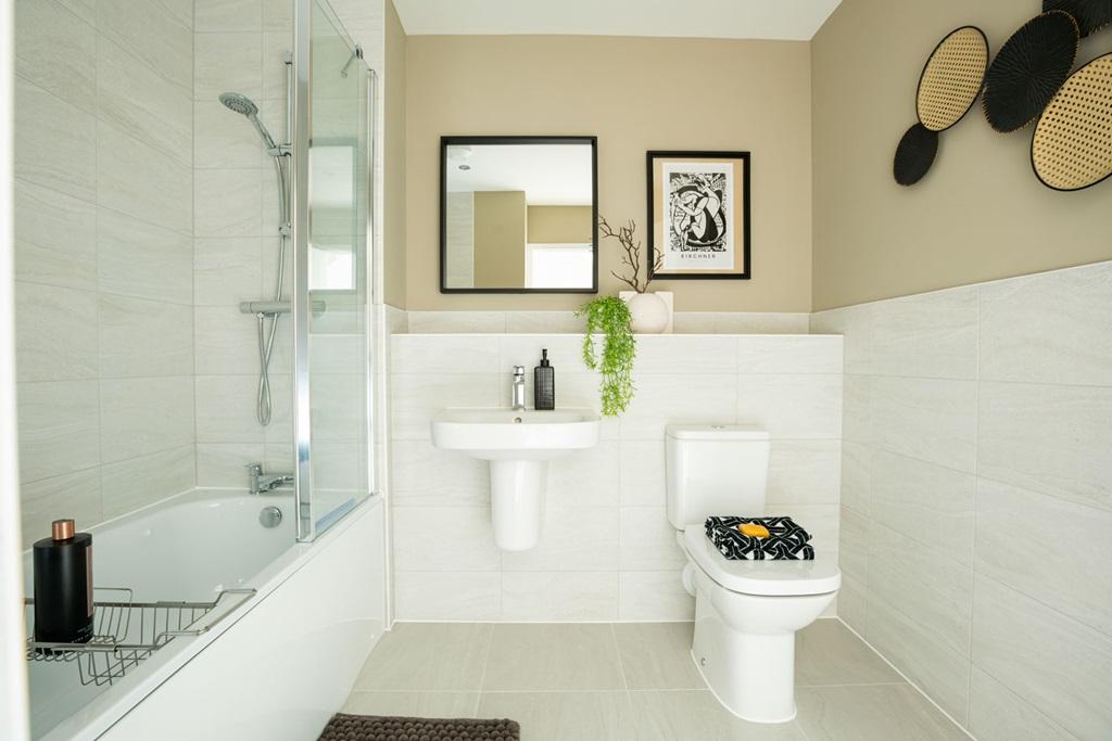 Family friendly bathroom with modern sanitaryware