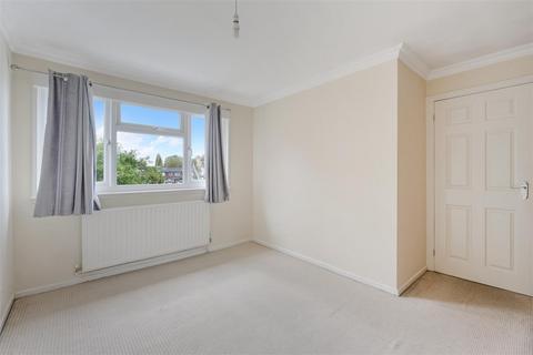 27 Melton Place, Epsom, KT19 9EE