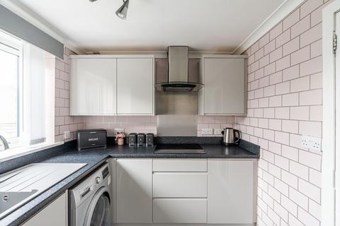 2/1 Oxgangs Avenue, Edinburgh, EH13 9JA