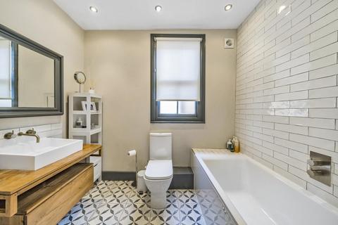 16a Abbeville Road, London, SW4 9NJ