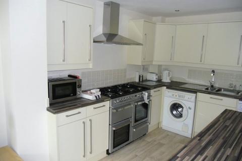 6 bedroom house to rent, 120 Heeley Road, B29 6EZ