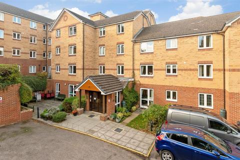 1 bedroom flat for sale, Woodlands Court, Walderslade, Chatham, Kent