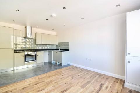 2 bedroom flat to rent, Rye Lane, Peckham, London, SE15