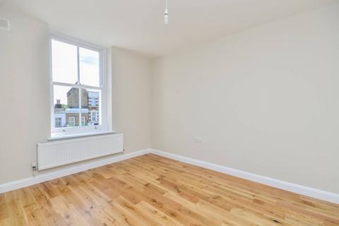 2 bedroom flat to rent, Rye Lane, Peckham, London, SE15