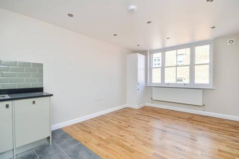 2 bedroom flat to rent, Rye Lane, Peckham, London, SE15