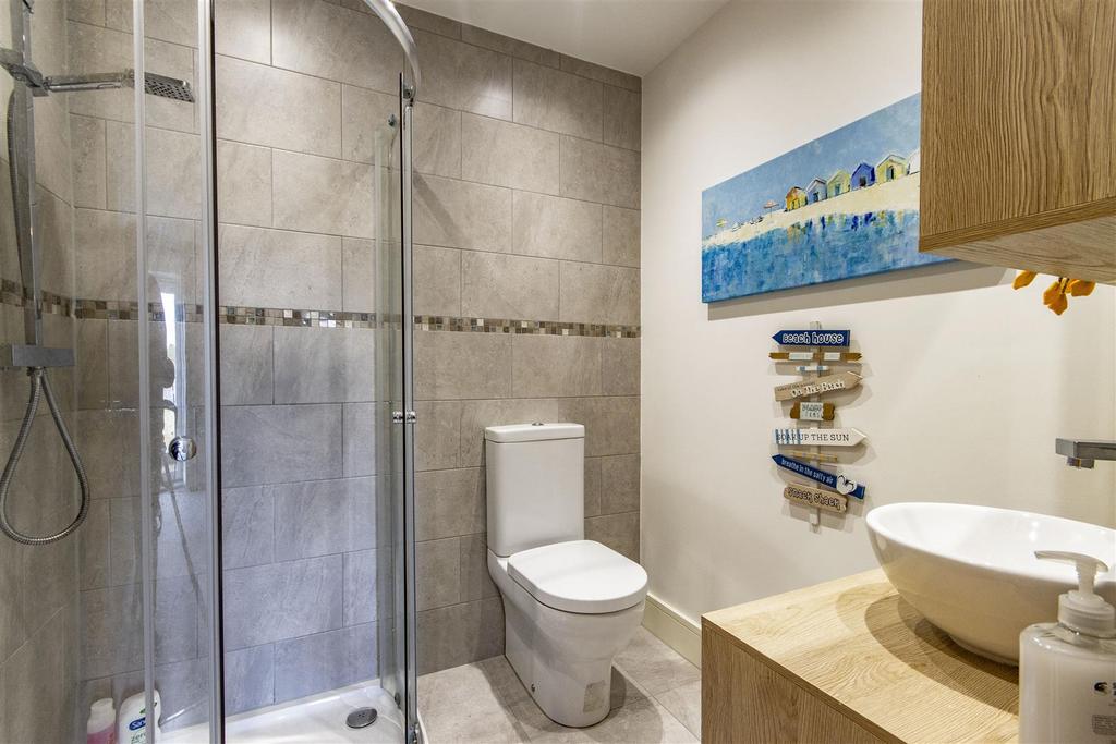 En Suite Shower Room