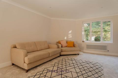 undefined, Alexandra Road, Epsom