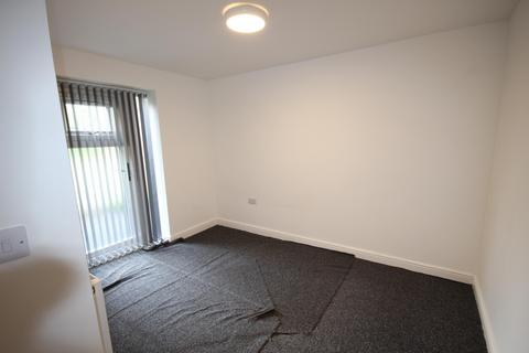 1 bedroom flat to rent, Green Street , Burton upon Trent DE14