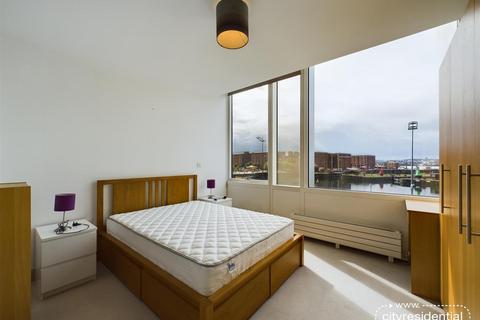 2 bedroom apartment for sale, One Park West, Liverpool