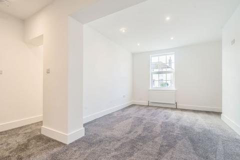 28 Bognor Road, Chichester, PO19 7TG