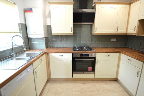 2 bedroom property to rent, Grasholm Way, Slough, Berkshire, SL3