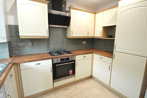 2 bedroom property to rent, Grasholm Way, Slough, Berkshire, SL3