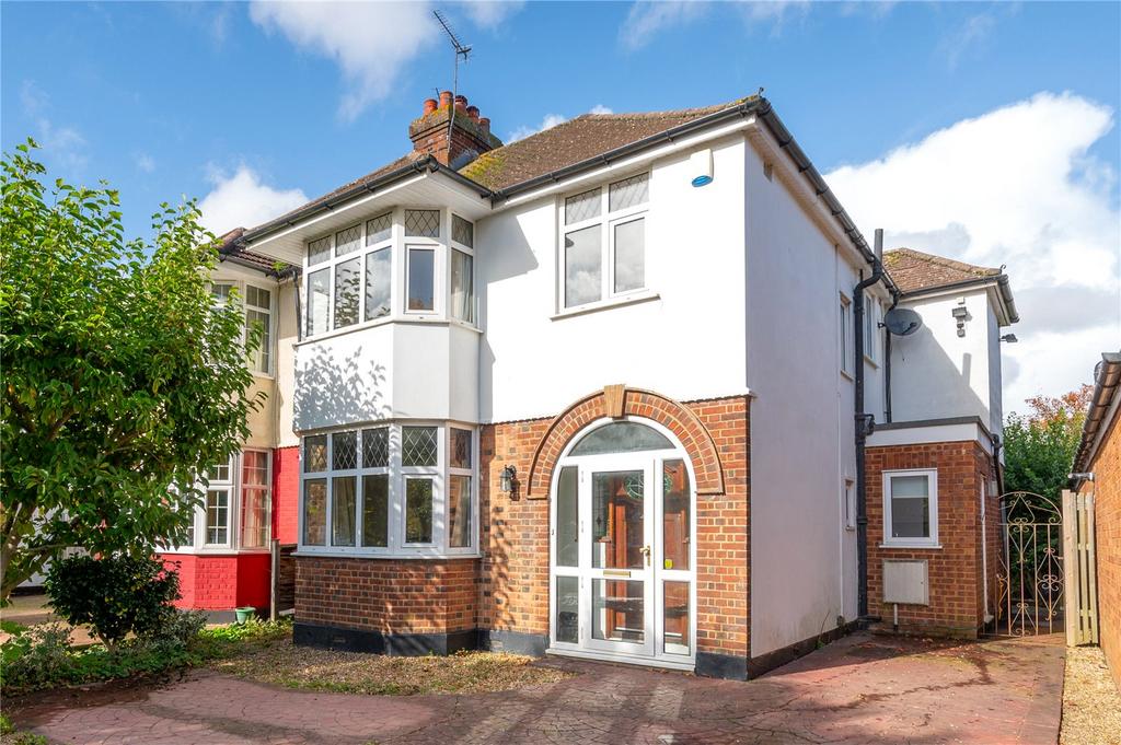 Elm Drive, St. Albans, Hertfordshire 4 bed semidetached house for sale