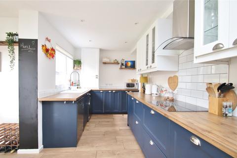 50 Bingham Road, Verwood, BH31 6TY