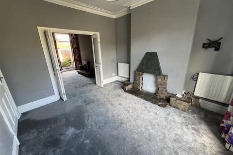 3 bedroom terraced house to rent, 84 Broad Street, Crewe