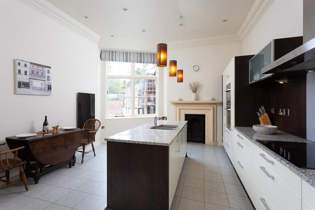 Kitchen Breakfast Room