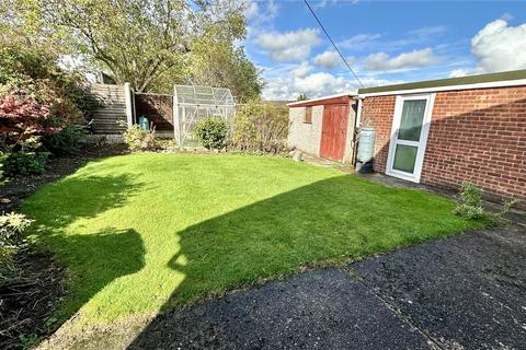 3 bedroom detached house for sale, Hollingthorpe Avenue, Hall Green, Wakefield, West Yorkshire, WF4