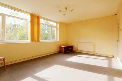 25 Edale Avenue, Denton, Manchester, M34 7NZ