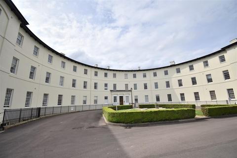 2 bedroom apartment to rent, The Crescent, Gloucester