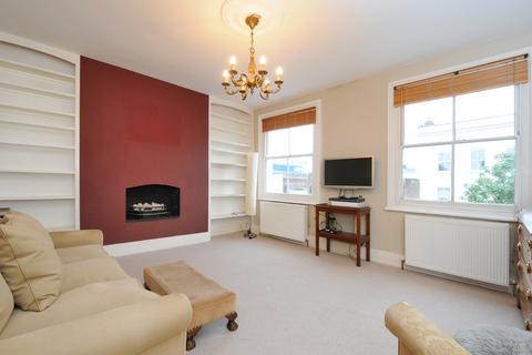 2 bedroom maisonette to rent, Gayford Road Shepherds Bush W12