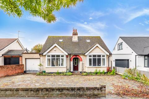 2 bedroom detached bungalow for sale, Orchard Way, Croydon, CR0