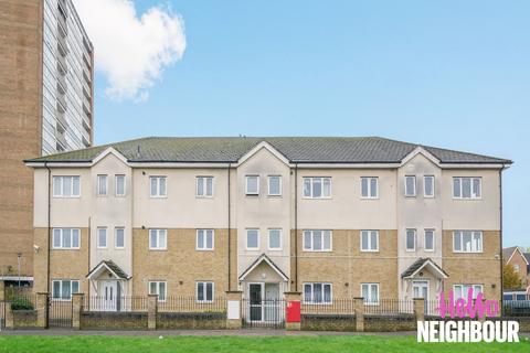 2 bedroom apartment to rent, Harvest Court, York Way, Watford, WD25