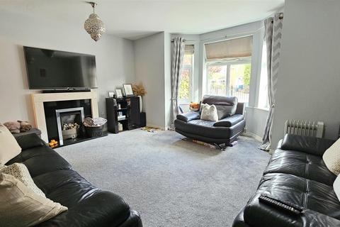 4 bedroom detached house for sale, Avon Way, Hilton