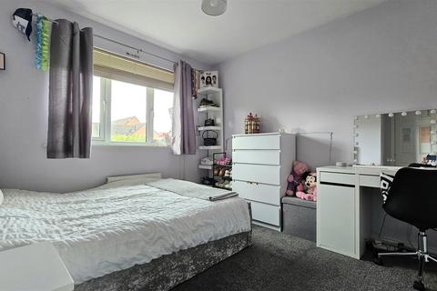 68 Avon Way, Hilton, Derby, DE65 5NA
