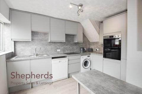 3 bedroom terraced house for sale, Fairfield Walk, Cheshunt EN8