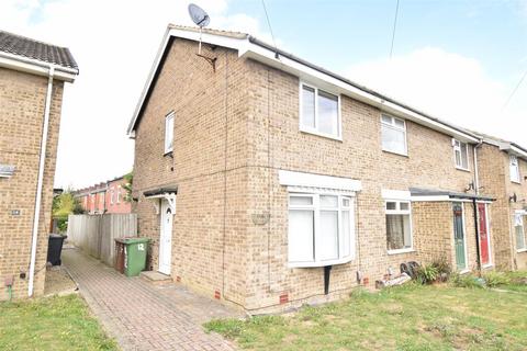 2 bedroom semi-detached house to rent, Ashmore Drive, Gawthorpe WF5