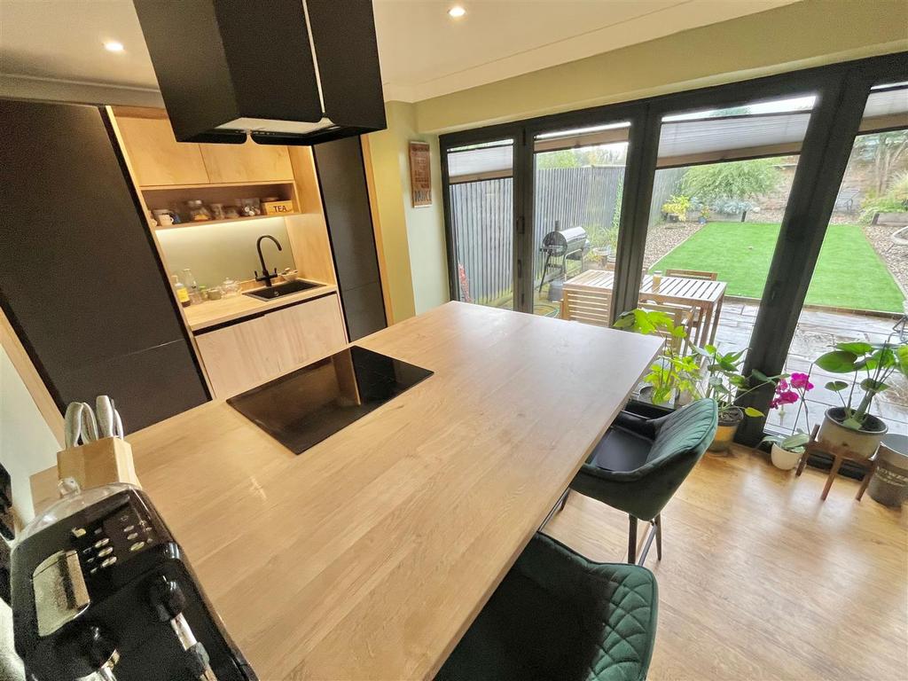 Dining Kitchen Aspect 7