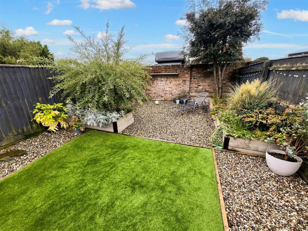 Gardens Aspect 4