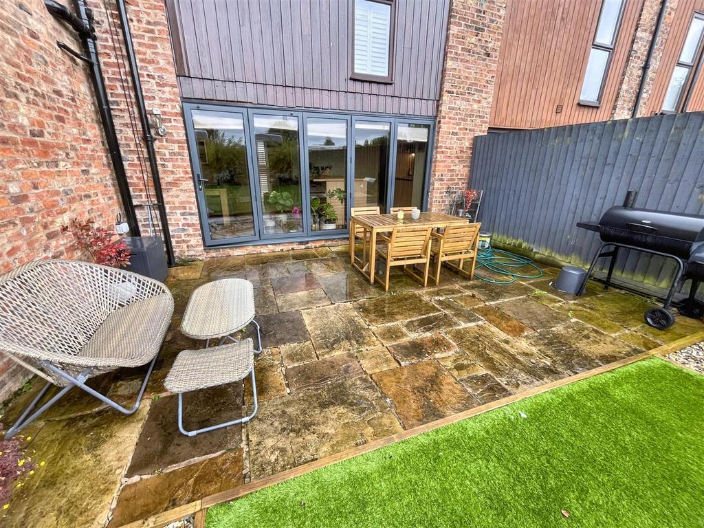 Gardens Aspect 5