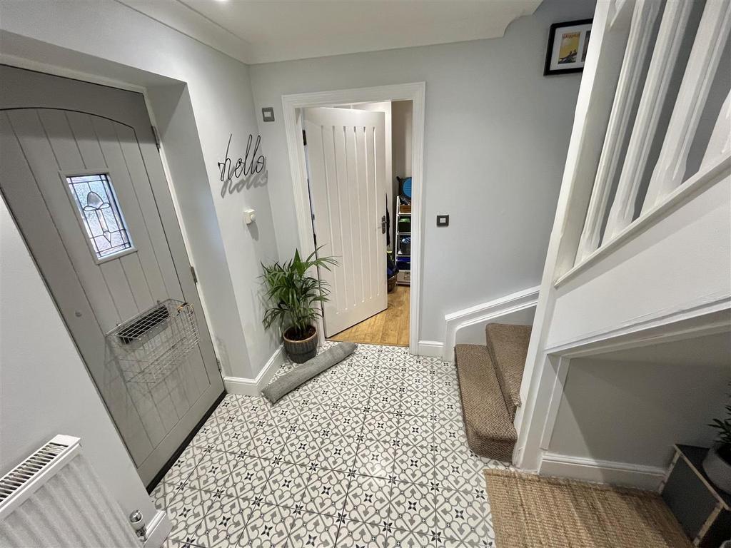 Entrance Hall Aspect 2