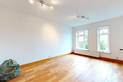 25, All Saints Court Springwell Road, Hounslow, TW5 9EN