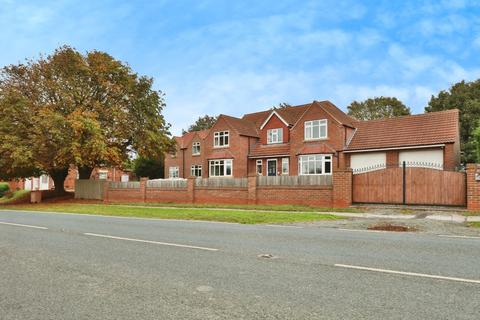 6 bedroom detached house for sale, Station Road, Patrington, Hull, East Riding of Yorkshire, HU12 0NF