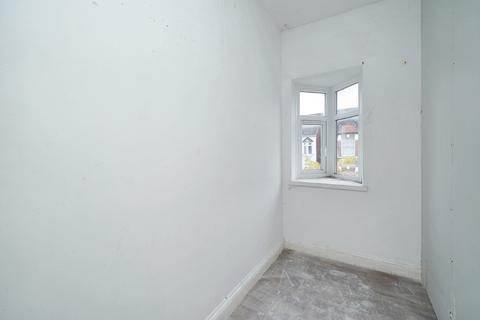 First Floor Flat, 60 Townsend Road, Southall, UB1 1EX
