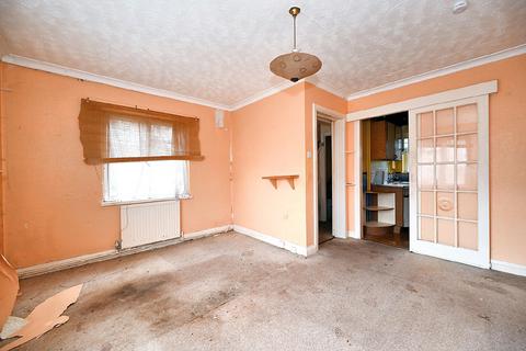 2 bedroom end of terrace house for sale, 55 Ashburton Road, Reading