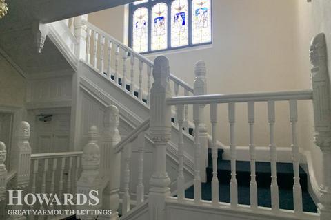 undefined, High Street, Gorleston