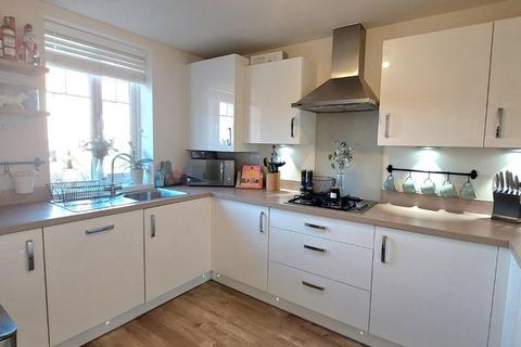 3 bedroom semi-detached house for sale, Golding Crescent, Earls Barton, Northamptonshire NN6