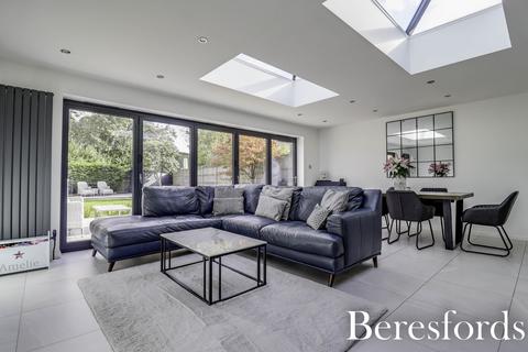 34 Warley Mount, Warley, Brentwood, CM14 5EN