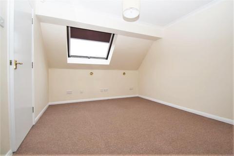 2 bedroom apartment to rent, West Wycombe Road, High Wycombe HP12