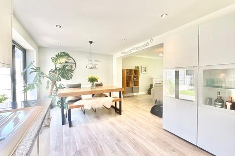 118 Werburgh Drive, Stoke-on-trent, ST4 8LQ