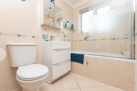 57 Oakfield Park Road, Dartford, DA1 2SR